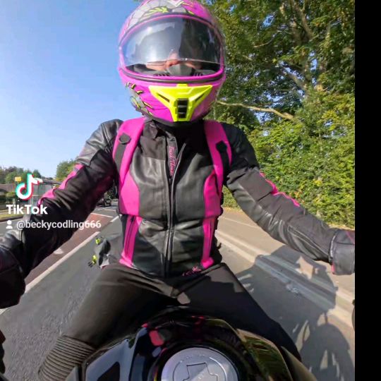 Profile Picture of Becky Codling (@beckycodling666) on Tiktok