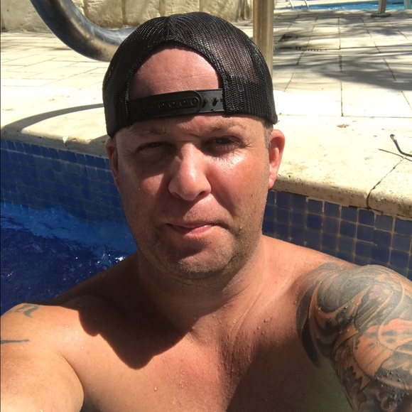 Profile Picture of Dustin Ramsay (@sramsdus) on Poshmark