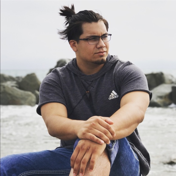 Profile Picture of Aaron Caballero (@truecaballero15) on Poshmark