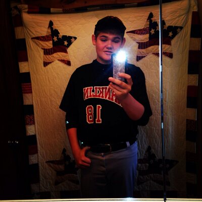 Profile Picture of Luke Runyon (@CharlieHustleJr) on Twitter