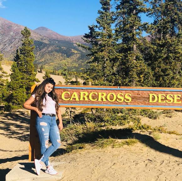 Profile Picture of Eshita Hurria (@eshitahurria) on Poshmark