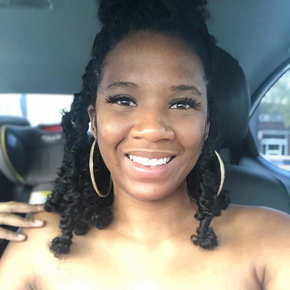 Profile Picture of Kandice Watson (@kwatson2010) on Poshmark