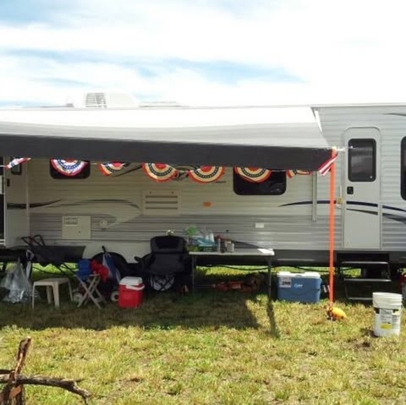 Profile Picture of Susan Bardeen (@susanlbardeen) on Poshmark