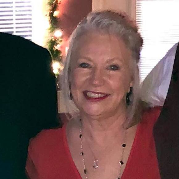 Profile Picture of Kim Sheldon (@graygoddess75) on Poshmark