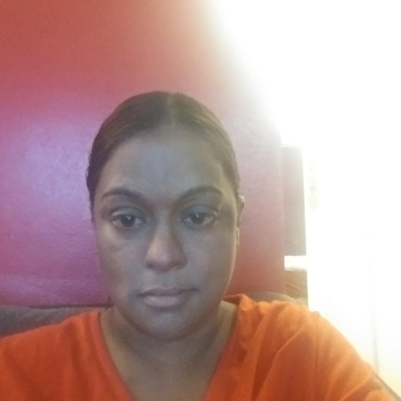 Profile Picture of Leela Singh (@leelasingh26) on Poshmark