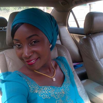 Profile Picture of Evelyn Oliver (@evelynoliver87) on Twitter