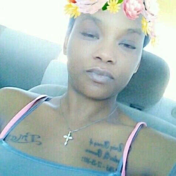 Profile Picture of Jasmine Summers (@jas_summers) on Poshmark