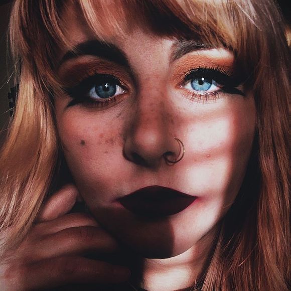 Profile Picture of Rainee Burell (@rainee_burell) on Poshmark