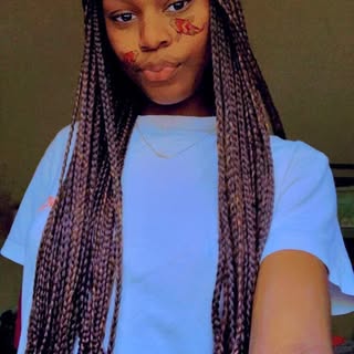 Profile Picture of Arly_Carvalho (@carly_dollar) on Instagram