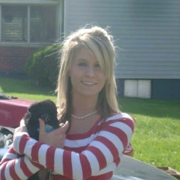 Profile Picture of Lakin Stallsworth (@lakineku) on Poshmark