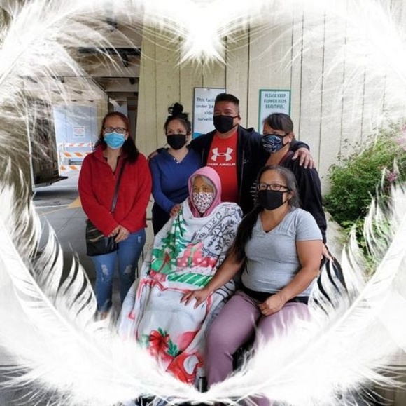 Profile Picture of Tara Paul (@taralbolton) on Poshmark