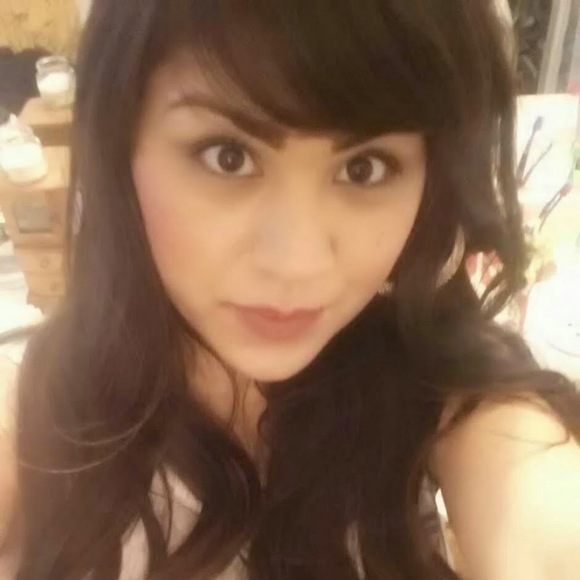 Profile Picture of Nancy Figueroa (@nancyf0526) on Poshmark