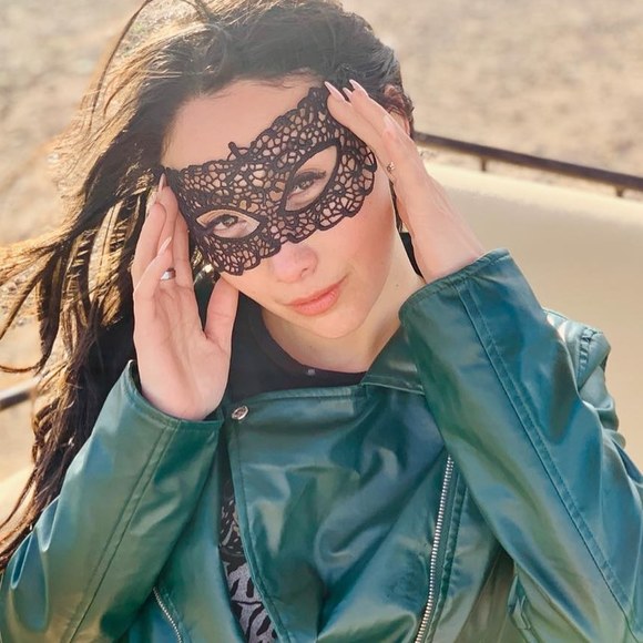 Profile Picture of Kristina Cubero (@kokamia) on Poshmark