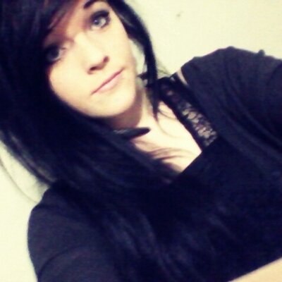 Profile Picture of Zoe Sharpe (@ZoeeSharrpe) on Twitter