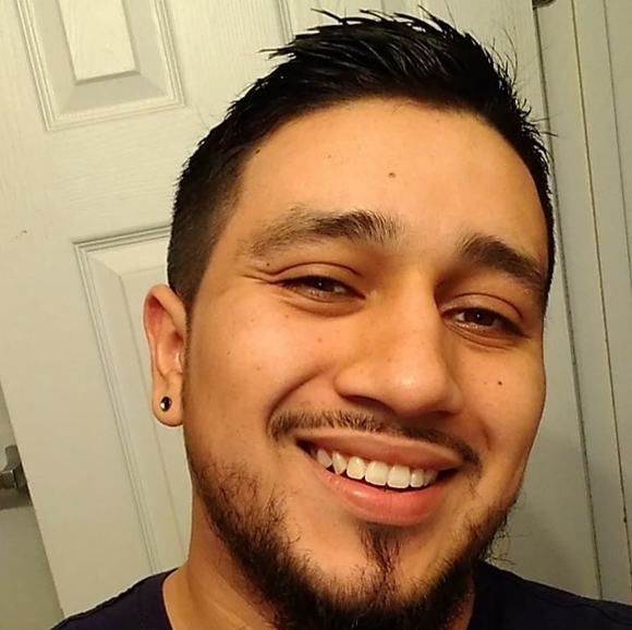 Profile Picture of Ian Hernandez (@wakeen512) on Poshmark