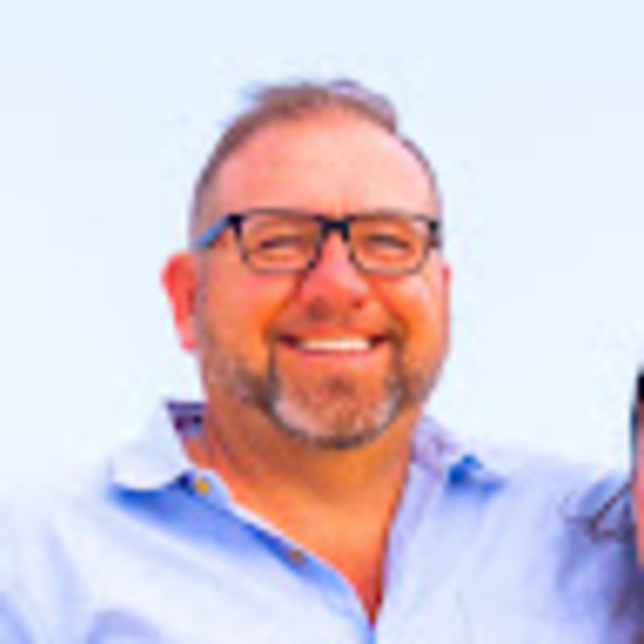 Profile Picture of S Kinross (@sfkinross) on Poshmark