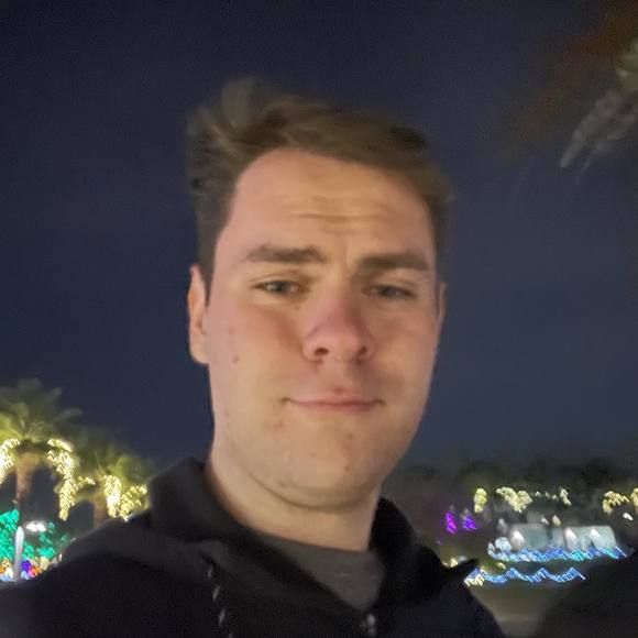 Noah Giauque - Poshmark Profile Picture of Noah Giauque (@noahwjuke) on Poshmark