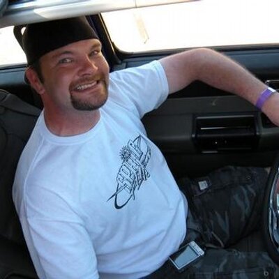 Profile Picture of Andrew Schoen (@TonkaDrew) on Twitter