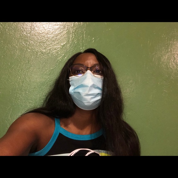 Profile Picture of Ijeoma Ozigbo (@floryjay) on Poshmark