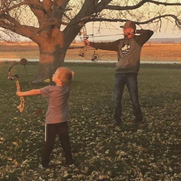 Profile Picture of Brett Petersen (@mpetersen55) on Poshmark