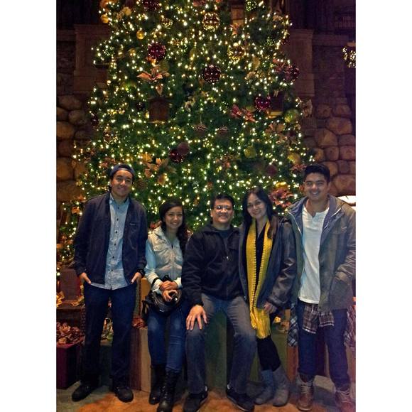 Profile Picture of James Nery (@james_nery702) on Poshmark