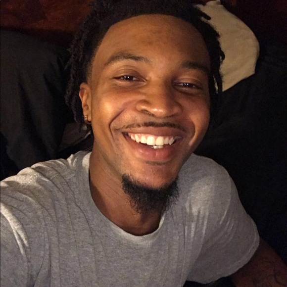 Profile Picture of Paul Placide (@kingdro414) on Poshmark