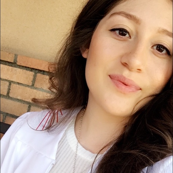 Profile Picture of Isabel Ordaz (@ohisabel) on Poshmark