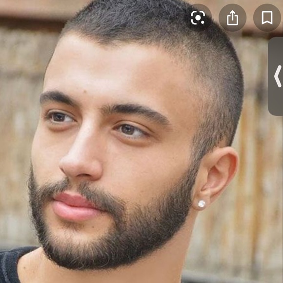 Profile Picture of Felix Paulino (@felixpaulino15x) on Poshmark