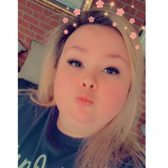 Profile Picture of Casey Schultz (@casey_schultz) on Poshmark