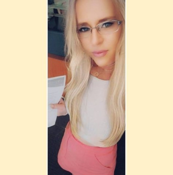 Profile Picture of Christina Johnston (@wunderful7878) on Poshmark