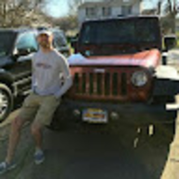 Profile Picture of Ryan Kevern (@rykev00) on Poshmark