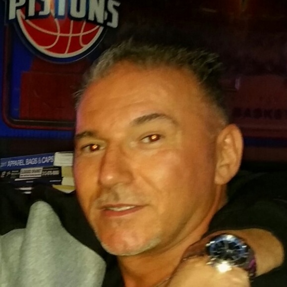 Profile Picture of Mikel Zekaj (@jaxs141) on Poshmark