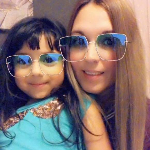 Profile Picture of Anisley Perez (@anisleychaina) on Poshmark