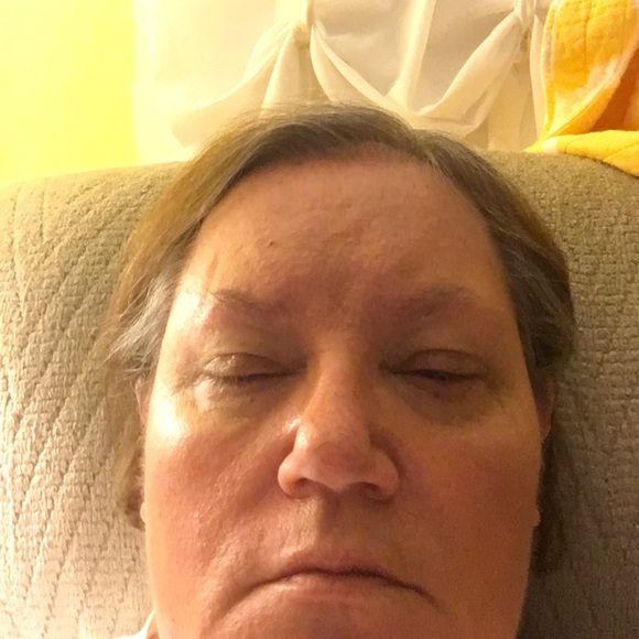 Profile Picture of Nancy Brown (@ndbrownbb) on Poshmark