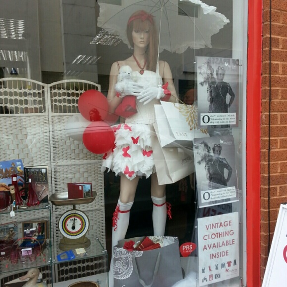 Profile Picture of Maureen Jarock (@mojarock) on Poshmark