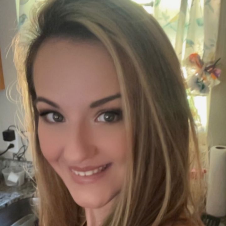 Profile Picture of jolene_shop143 (@jolene_shop143) on Tiktok