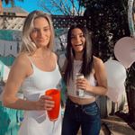 Profile Picture of Amanda (@amandapournasrola) on Instagram