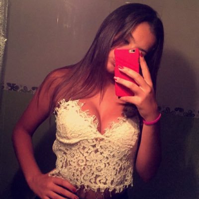 Profile Picture of Ana Gongora (@gongoraa5) on Twitter