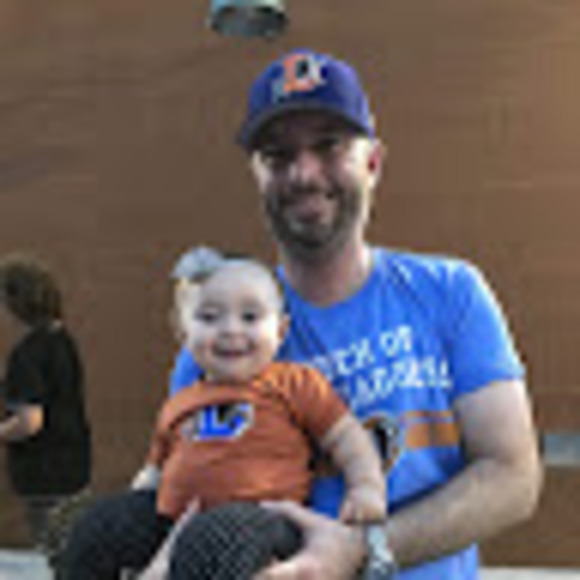 Profile Picture of Jeff Wessels (@jeffwessels) on Poshmark