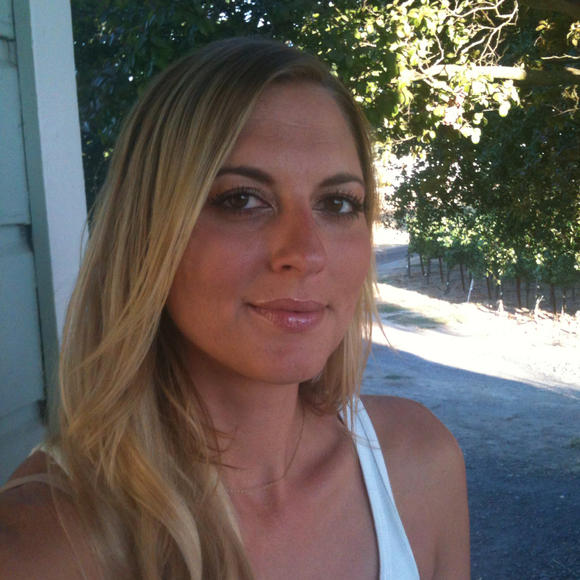 Profile Picture of Amy-beth Gellett (@mcbethie) on Poshmark