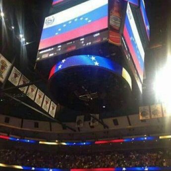 Profile Picture of R I C H A R D (@RichardZapata8) on Twitter