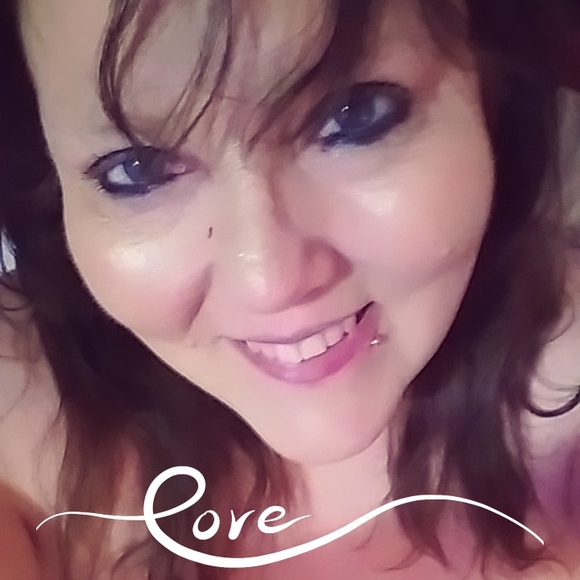 Profile Picture of Ann Stevenson (@annstevenson573) on Poshmark