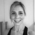 Profile Picture of Laura (@lauraskeltonyoga) on Instagram