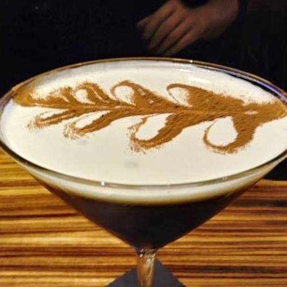 Profile Picture of Lisa Rainone (@lisarainone) on Poshmark