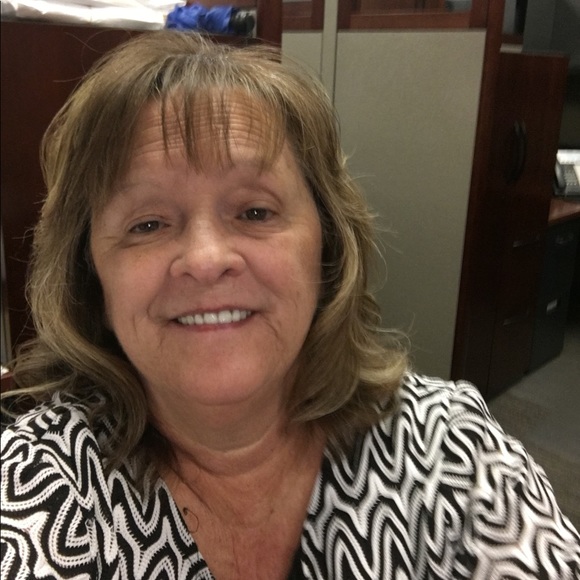 Profile Picture of Anita Jaggie (@alj112658) on Poshmark