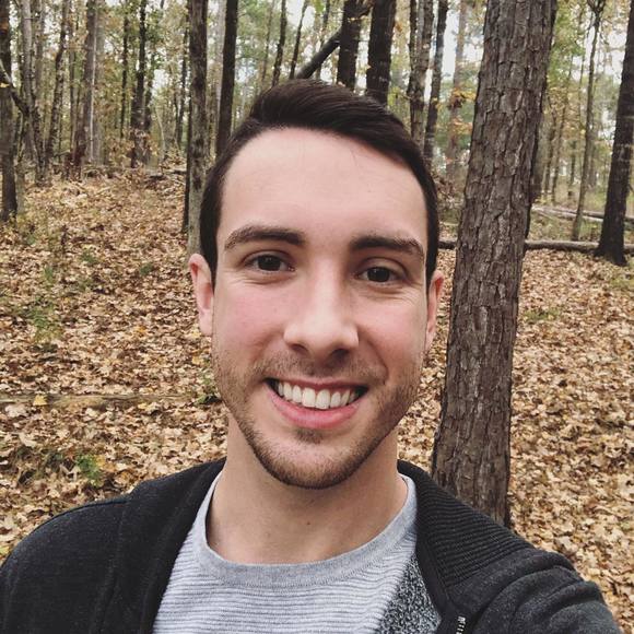 Profile Picture of Blake Gill (@blakegill) on Poshmark