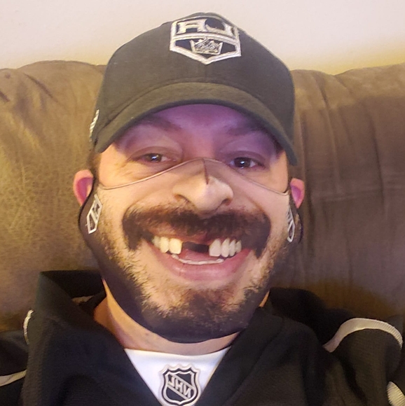 Profile Picture of Scott Thurman (@angelsfan2715) on Poshmark