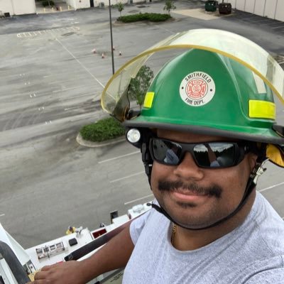 Profile Picture of Alex Curry (@DapperDad_79) on Twitter