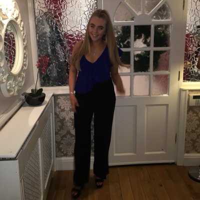 Profile Picture of Eleanor Dean (@EleanorDean1) on Twitter