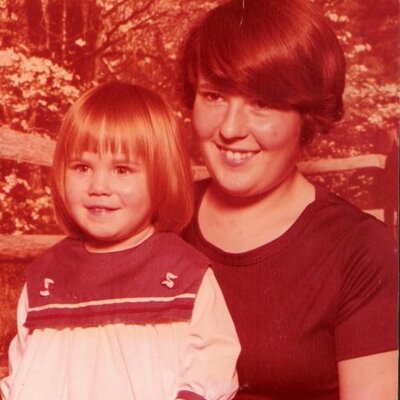 Profile Picture of Gloria Holloway (@01sweetb) on Twitter